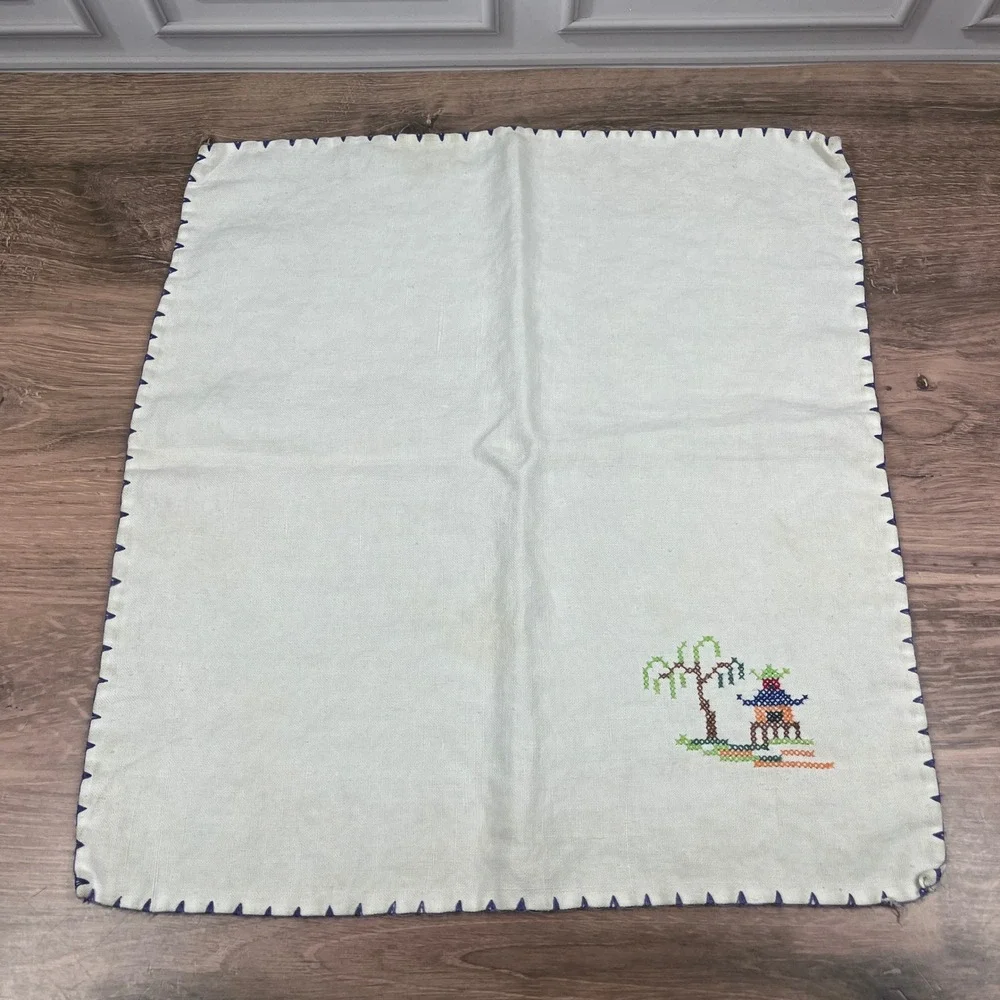 Vintage Linen Cross Stitch Embroidered Pagoda Willow Napkins Cream Set of 3